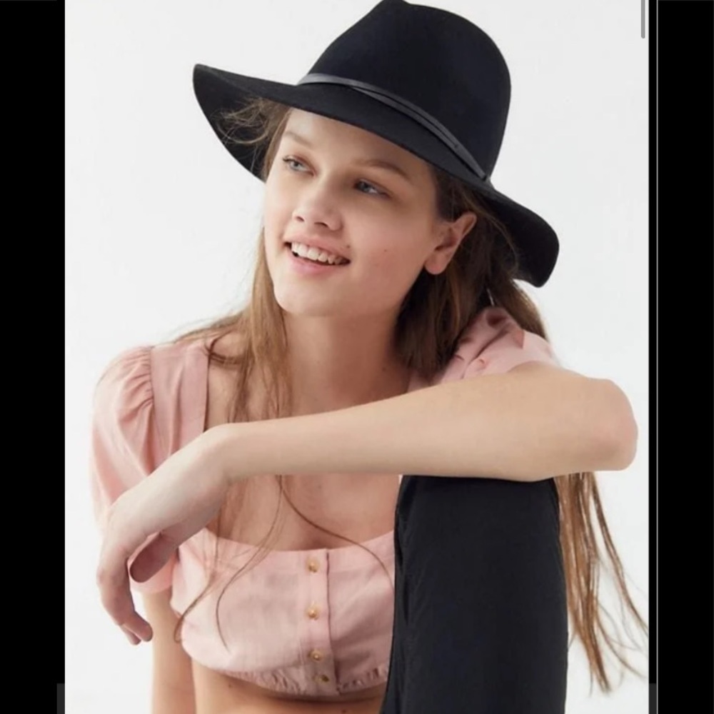 Urban Outfitters Anna Felt Structured Panama Hat